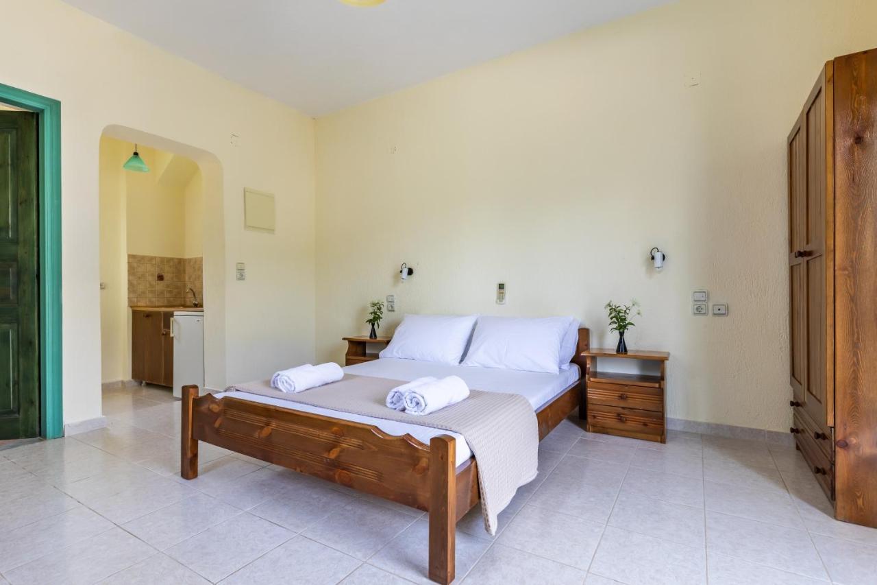Skopelos Evergreen Apartments Stafylos Exterior foto